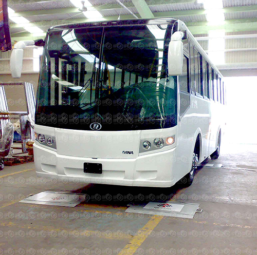 Autobús en pesaje por ejes